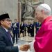 Bertemu dan Jabat Tangan Paus Leo XIV, Menko PM Muhaimin: Simbol Persahabatan dan Komitmen Kemanusiaan