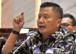 Kebijakan Tarif Resiprokal Trump, Komisi XI : Masyarakat Tak Usah Terlalu Panik