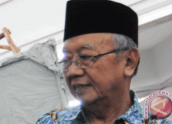 Gus Sholah: sebaiknya PKB tidak berkoalisi