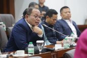 Hanif Dhakiri: Pertumbuhan Melambat, Pemerintah Harus Segera Koreksi Arah