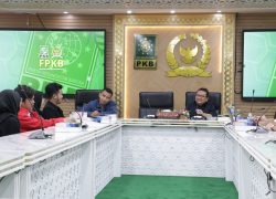 Potong Beasiswa dan Pecat Honorer, Komitmen Pendidikan Heru Budi Dipertanyakan