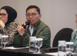 Buruh Tolak Draf Permenaker, Komisi IX: Upah Harus Sesuai Putusan MK