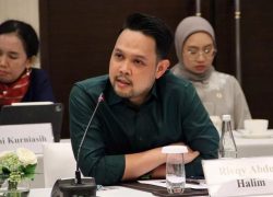 Kunker Reses, Gus Rivqy Minta PTPN XII Perbaiki Jalan Alternatif Probolinggo-Jember 