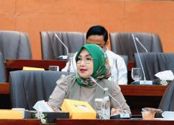 Neraca Perdagangan RI Anjlok, Komisi VI: Cermin Daya Saing Ekspor Lemah