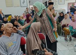 Pastikan Tepat Sasaran, Hindun Anisah Pantau Penyaluran Bantuan Pangan