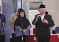 Wapres ke 13 RI Ma&rsquo;ruf Amin Apresiasi Disertasi Sekjen PKB soal Strategi Pertahanan di Laut China Selatan