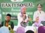 Ke Pulau Buton, Rustini Muhaimin Salurkan Bantuan Sosial untuk Warga Kurang Mampu