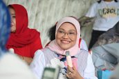 Ida Fauziyah bersama Masyarakat Tandatangani Petisi Agar Rahayu Saraswati Tetap di DPR