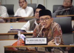 Kiai Maman Desak Audit Izin Siar TV yang Lukai Dunia Pesantren