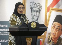 Ketua Fraksi PKB MPR RI: Syaikhona Kholil dan Gus Dur Wariskan Teladan Keilmuan dan Kemanusiaan