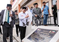 Pesantren Bukan Sekadar Ngaji, Menko Muhaimin: Santri Harus Kaya dan Mandiri