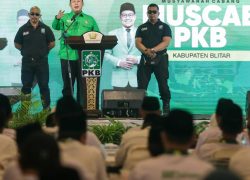 Cucun Gaungkan PKB Merawat Akar Menyapa Zaman saat Buka Muscab di Blitar
