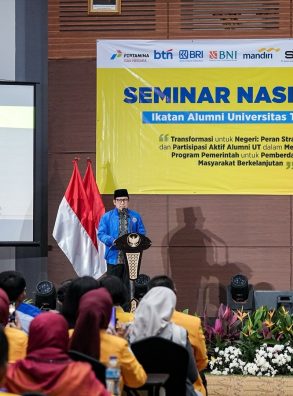 Menko Muhaimin Nilai Universitas Terbuka Strategis Dukung Target Penurunan Kemiskinan