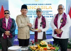 Akses Haji dan Umrah Makin Mudah, Gus Rivqy Launching Penerbangan Surabaya&ndash;Jember