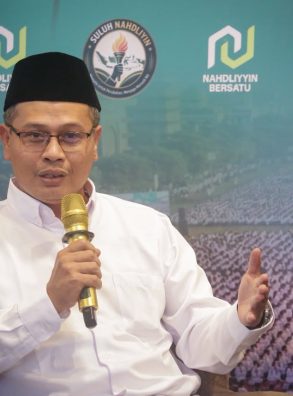 KH Anis Maftuhin: Muktamar NU Terbuka untuk Semua Kader, Kecuali Miftah dan Yahya