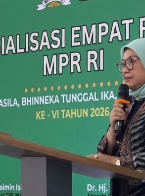 Sosialisasi Empat Pilar di GOR Mampang, Ida Fauziyah Ajak Warga Jakarta Perkuat Nilai Kebangsaan