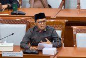 Kiai Maman Minta Kemenag Bentuk Tim Evaluasi Independen Usut Polemik Rektor UINSA