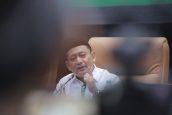 Komisi III Minta Pelaku Korupsi Dana Bencana di BNPB Dihukum Berat
