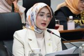 Rina Sa&rsquo;adah: Jangan Pertentangkan Instruksi Presiden dengan Nasib Peladang, Cari Jalan Tengah!