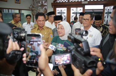 Ida Fauziyah: Jakarta Bersih Tak Cukup dengan Aturan, Partisipasi Warga Jadi Kunci