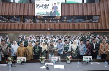 Zainul Munasichin PKB Ajak Santri Jadi Pemimpin Bangsa