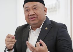 Wakil Ketua Komisi X DPR: Pemberian PR adalah Kewenangan Guru, Bukan Gubernur