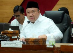 Pelantikan Gunakan Bahasa Asing,  Wakil Ketua Komisi X Minta Kemendiktsaintek Tegur Rektor UPI
