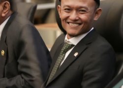 Ancaman PHK 2026 Meluas, Komisi VII Desak Pemerintah Perkuat Sektor Manufaktur