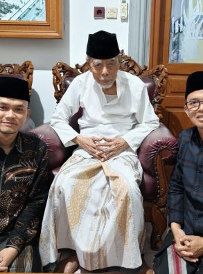 Sesepuh Buntet Pesantren Wafat, Maman Imanul Haq: Sosok Ulama Rendah Hati
