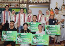 PKB Serahkan Beasiswa Jejak Nusantara ke Siswa Sekolah Alam Arus Kualan di Harlah ke-28