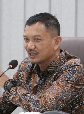 Komisi II Kritik Sanksi Administratif 32 Perusahaan Pembakar Hutan: Negara Jangan Takut Hadapi Korporasi