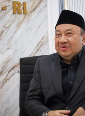 Presiden Umumkan Pengambilalihan&nbsp;  Pengangkatan Guru, Waka Komisi X: Kesejahteraan Harus Meningkat