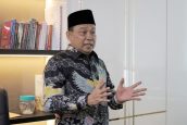 Komisi V Minta KAI Antisipasi Kepadatan akibat Pembatalan 12 Perjalanan KRL