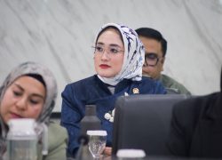 Darurat Karhutla, Rina Sa&rsquo;adah: Rakyat Sesak Napas, Pemerintah Harus Kerahkan Seluruh Kekuatan!