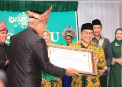 Ketum PKB mendapat Gelar “Syaiyidul Imam Surya Negara” dari Penasehat Adat Lubuklinggau