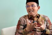 Komisi VIII Minta Pemerintah Bentuk Tim Khusus Benahi Anomali Data Desil